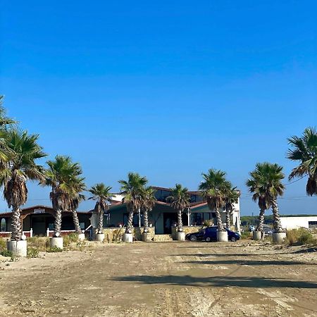 Saint Tropez Durres Hotel Bisht Kamez Exterior foto