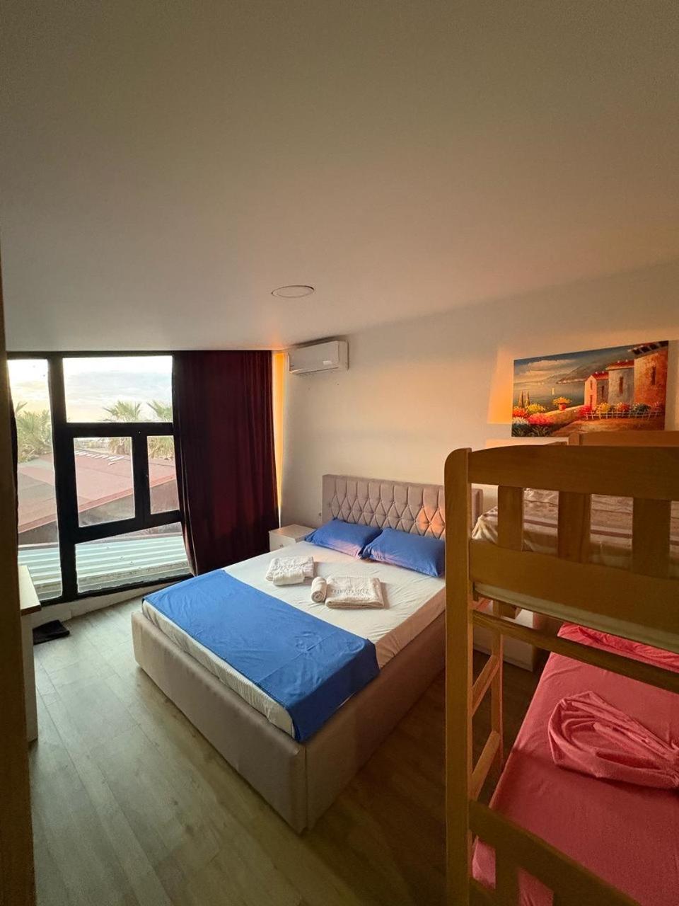 Saint Tropez Durres Hotel Bisht Kamez Exterior foto